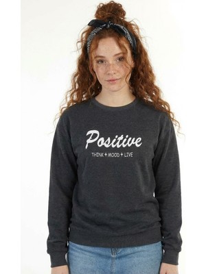 Defy's Kadın Regular Fit Bisiklet Yaka Tüylenme Yapmaz Baskılı Şardonlu Sweatshirt Antrasit