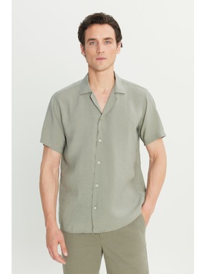 Altınyıldız Classics Yumuşak Dokulu Comfort Fit Rahat Kesim Hawai Yaka Gömlek