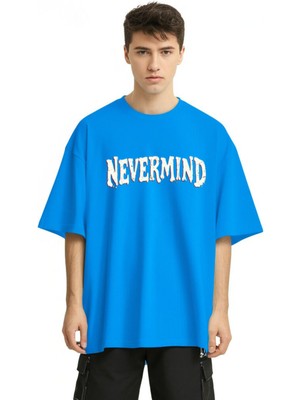 Nevermind Unisex Oversize Tişört – Ön Yazı ve Arka Şehir Manzaralı Kırık Cam Baskı