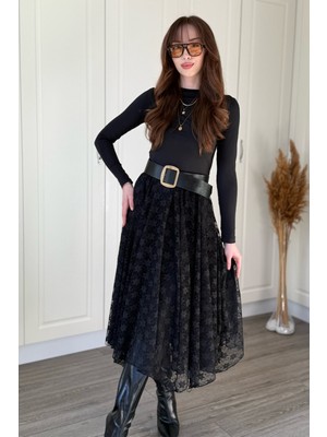 Dilay Gökoğlu Butik Dantel Detaylı Asimetrik Midi Siyah Etek