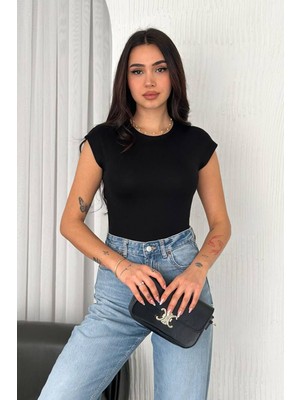 Noa Noa Kadın Fit Kolsuz Atlet – White Core