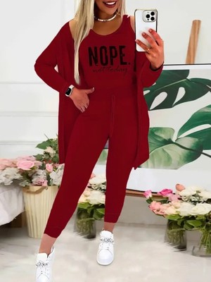 Etiler Collection Kadın Askılı Yuvarlak Yaka Yazılı Viskon Iki Iplik Bluz Ceket ve Pantolon 3lü Takım