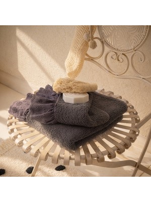 Evidea Soft Fırfırlı Yüz Havlusu - Antrasit - 50X90 cm