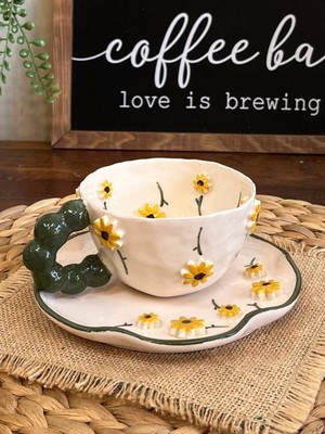 3D Kabartmalı Sarı Çiçekli/papatyalı El Yapımı Seramik Fincan ve Tabak