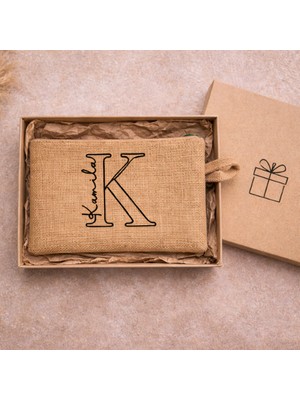 Kusursuz Anne Isme Özel Minimal Clutch Çanta – Kişiye Özel Baskılı Şık El Çantası