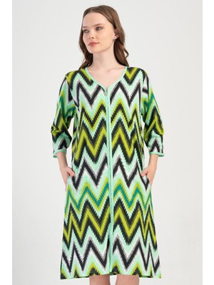 Vienetta Kadın Büyük Beden Kapri Kol Fermuarlı Zigzag Desenli Mint Ev Elbisesi C8T1N1904