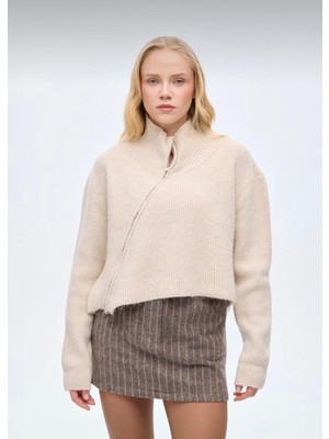 Quzu Asimetrik Fermuarlı Triko Kazak