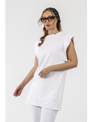 By Özlem Yazan Omuz Detaylı Bol Kesim Uzun Kadın Tişört