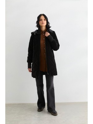 Doque 67035  Yakası ve Kol Ucu Lastıkli Cep Detaylı Kısa Anarok Kaban