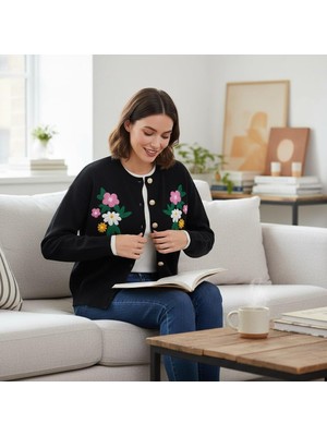 Eren Style Uzun Kollu Çiçekli Desenli Kaliteli Yünlü Hırka