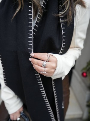 Atelier Tuğba ATK001 Kişiye Özel Nakışlı Kaşmir Atkı