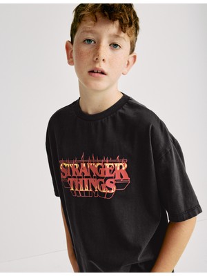 Marks & Spencer Pamuklu Stranger Things T‑shirt (6‑16 yaş)