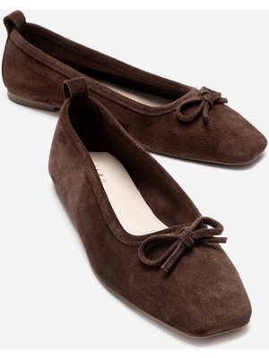 Luvi Sosa Kahverengi Süet Hakiki Deri Küt Burunlu Fiyonklu Kadın Babet Ayakkabı