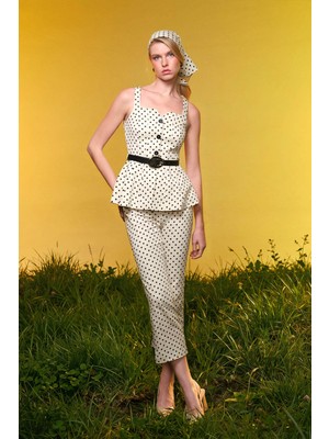 Quzu Puantiyeli Ispanyol Paça Krem Kadın Pantolon PNT01380