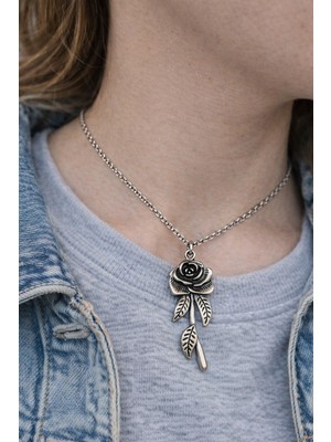 Herşey Nota Rose Thorn Spirit – Gül Figürlü Gümüş Renk Unisex Uzun Kolye (60 Cm)