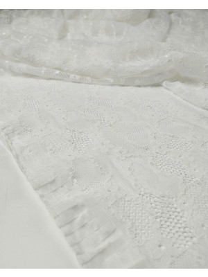 Kumaş Parça Beyaz Renkte Dantel (En 150 cm x Boy 225 Cm)