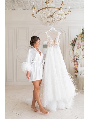 Kadın Beyaz Saten Gelin Sabahlığı –kimono Tüy Detaylı