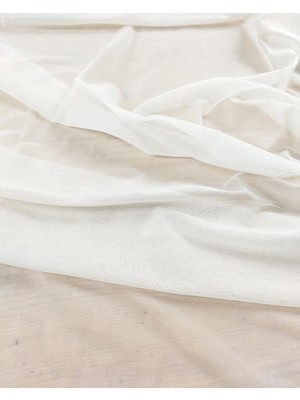 Kumaş Parça Beyaz Renkte File (En 170 cm x Boy 300 Cm)