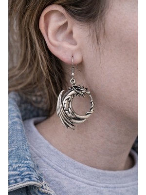 Herşey Nota Eternal Drake – Ejderha Figürlü Gümüş Renk Unisex Sallantılı Küpe