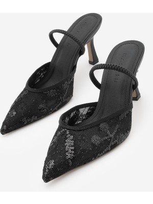 Marjin Kadın Stiletto Abiye Arkadan Lastikli Fileli Pullu Nakışlı Dantel Topuklu Ayakkabı Efolin Siyah