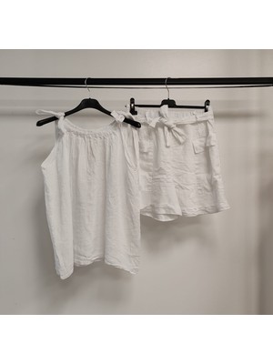 Della Moor Kadın Beyaz Italyan Sıfır Kol Şortlu Keten Takım