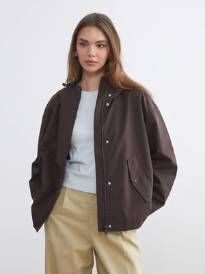 LC Waikiki Kapüşonlu Oversize Kadın Yağmurluk  (S6)