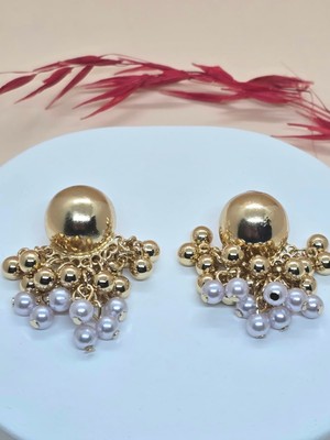 Beyaz Incili Gold Renk Küpe