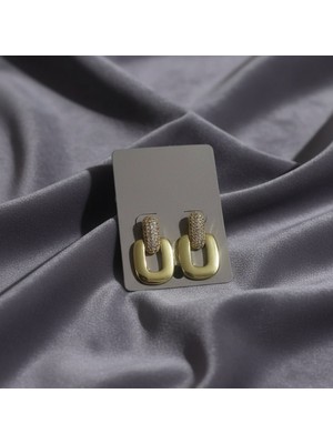 Çelik Kadın Zerafet Vıp Küpe