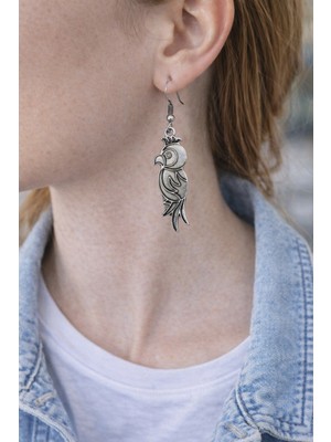 Herşey Nota Crown Bird Charm – Taçlı Kuş Figürlü Gümüş Renk Unisex Sallantılı Küpe