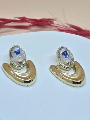 Gold Renk Üçgen Model Küpe