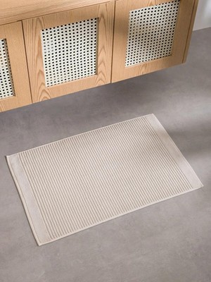 LC Waikiki Çizgili Banyo Paspası 50X80 cm  (S6)