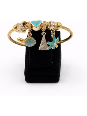 Pangu Deniz Kabuğu ve Kalp Figürlü Altın Renk Çelik Charm Bileklik