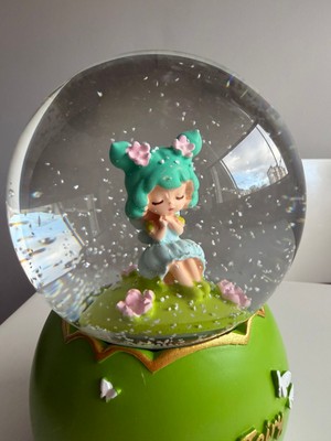 Bumelo Peri Kızı Büyük Boy Işıklı,müzikli Püskürtmeli Kar Küresi