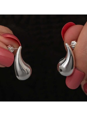 Inure Jewelry Gümüş Gözyaşı Damla Çivili Kadın Küpe