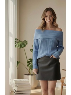 Abba1 Yumuşak Dokulu Degaje Madonna Yaka Fitilli Triko Kazak