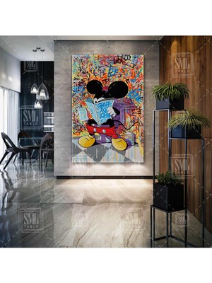 PremiumPort Renkli Mickey Mouse Gazete Okuyan Sokak Sanatı Dikey Kanvas Tablo