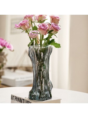 PremiumPort Şık Gri Vazo, Modern Dekorasyon Için Zarif Bir Seçenek