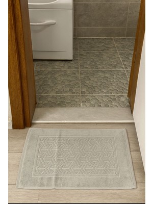 50 x 70 Ebatında %100 Pamuklu Ayak Havlusu