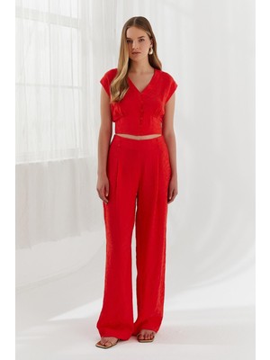 Kadın Yüksek Bel Uzun Boy Fermuar Kapama Minik Düğme Detay Kırmızı Pantolon NAAR12254-KIRMIZI