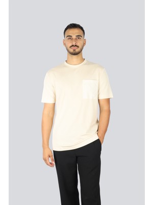 Boss Erkek Regular Fit Yuvarlak Yakalı Cep Detaylı Pamuklu Kısa Kollu Ekru T-Shirt 50543326-131