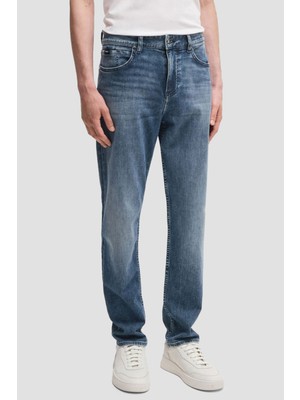 Boss Erkek Regular Fit Normal Bel Hafif Taşlı Düz Paça Mavi Jeans 50532595-418
