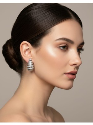 Çelik Gümüş Renk Zirkon Taşlı Sarmal Damla Küpe