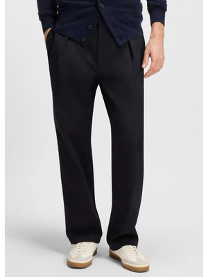 Boss Erkek Fit Kesim Pileli Düz Paça Esnek Pamuklu Lacivert Pantolon 50549203-408