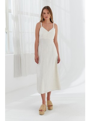 Kadın V Yaka Çizgili Çift Askı Detaylı V Yaka Midi Boy Beyaz Elbise NAAR12133-ORİGİNAL