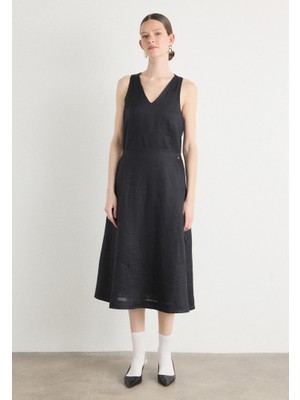 Hugo Kadın Rahat Kalıp V Yaka Kolsuz Midi Boy Siyah Elbise 50540512-001