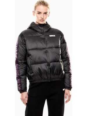 EA7 Kadın Kapşonlu Yaka Fermuar Kapama Kapitoneli Şişme Uzun Kol Siyah Ceket 7W000681 AF16413-U8117