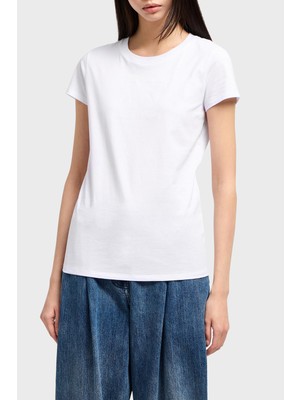 Armani Exchange Kadın Slim Fit Göğüste Dokulu Logo Desenli Pamuklu Kısa Kollu Beyaz T-Shirt XW000530 AF10359-U0002