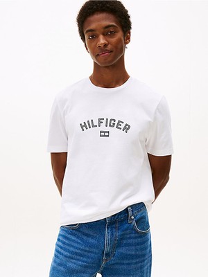 Tommy Hilfiger Erkek Regular Fit Pamuklu Logo Baskılı Pamuklu Yuvarlak Yakalı Kısa Kollu Beyaz T-Shirt MW0MW39357-YBR