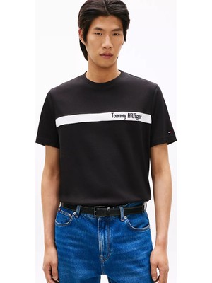 Tommy Hilfiger Erkek Regular Fit %100 Pamuklu Yuvarlak Yakalı Logo Işlemeli Kısa Kollu Siyah T-Shirt MW0MW41765-BDS