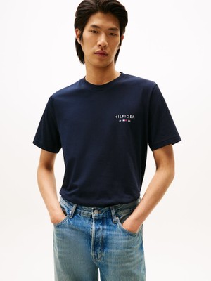 Tommy Hilfiger Erkek %100 Pamuklu Normal Kalıp Yuvarlak Yakalı Kısa Kollu Lacivert T-Shirt MW0MW41456-DW5